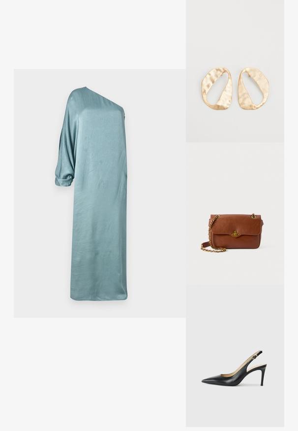 Snygg, asymmetrisk klänning med en axel i ljusblå saten och avslappnad passform samt trekvartsärmar, med en jämn och glänsande yta.; Svarta läder slingback-högklackade skor med spetsig tå, justerbar rem och en smal stilettklack, med en slät finish.; Brun lädercrossbodyväska med klaffstängning, guldfärgad hårdvara och kedjesnodd. Slät textur, rektangulär form, minimal detaljering.; Ett par oregelbundna ovalformade örhängen i guldtonad metall med en strukturerad, något hamrad yta på en vit bakgrund.