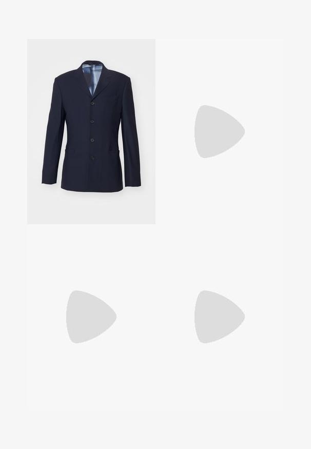 Blazer marine en tissu lisse avec un design structuré. Présente un revers cranté, six boutons, une poche frontale et deux poches latérales.; rag & bone COFFEE TEE - T-shirt imprimé - white; Tiger of Sweden TENUTA - Pantalon classique - pale sand; Stuart Weitzman BANKS - Chaussons - black