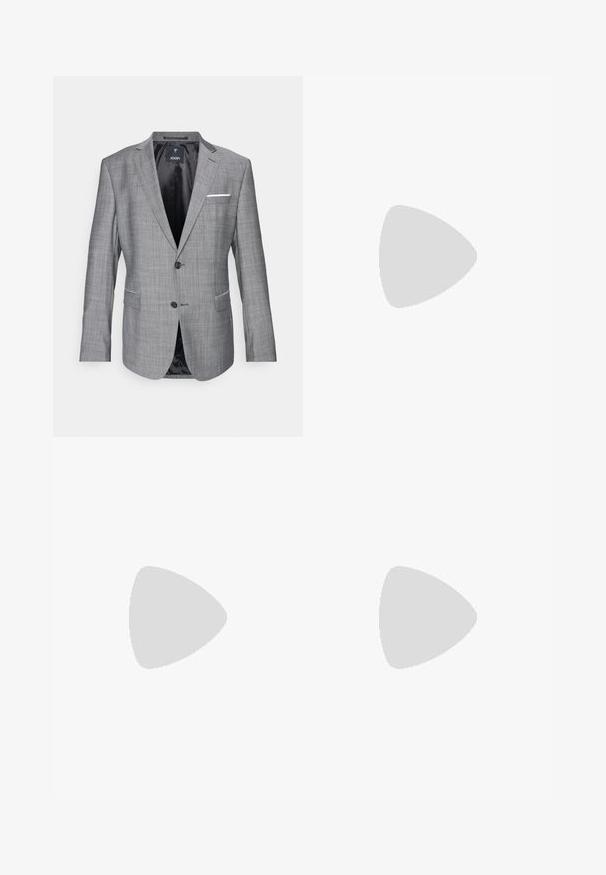 Grå blazer med strukturerad yta, enkel knappstängning och två framfickor. Har en vit fickkvadrat som accent och svart foder.; Vit långärmad skjorta med knappar och spetsig krage, med en slät yta och sju knappar fram.; Skapade byxor i mörkgrått tyg. Har en slim fit, slät front och bälteshällor. Slät textur med subtil lyster.; Svart syntetiska loafers med en framträdande söm på framsidan, vadderad sula och platt gummiyttersula; elegant design med minimalt detaljerad.