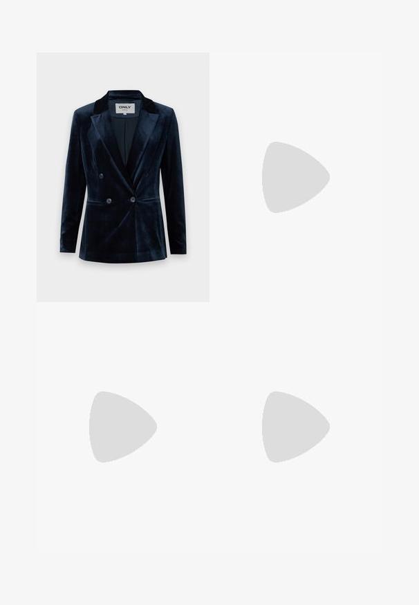 ONLY ONLASTRID - Sacou - night sky; Două bluze fără mâneci, cu guler înalt, în culorile negru și alb, având un design ajustat și o textură netedă, cu o lungime scurtă.; Pantaloni negri cu picior larg, fabricați dintr-un material ușor, cu închidere frontală cu nasture și față plată, având tivuri cusute cu atenție.; Încălțăminte sport cu un superior din piele albă, vârf din suede gri și trei dungi negre. Prezintă un logo albastru pe limbă și o talpă din cauciuc texturat.