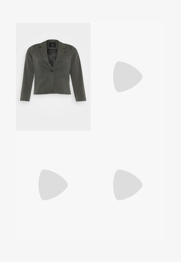 Tumehall toodetud lühikese blazer, mis on valmistatud siledast kangast. Omab nurgelisi klappe, ühte nupuga sulgemist ja kahte eesmist taskut.; Kolm pikkade varrukatega toppi, mis on üksteise peale asetatud: must, hall ja valge. Igal ühel on ümar kaelus ja lühike disain, valmistatud siledast, kergekaalulisest kangast.; Tumedast sinisest laia säärega teksad kõrge vöökohaga, millel on vöölõngad, eesne tõmblukk ja peened õmblusdetailid. Valmistatud denimist.; Beežist nubukist balletkingad musta nahast ümara ninaotsaga, madala kanna ja siledaga, millel on minimaalne õmblus ja lihtne disain.