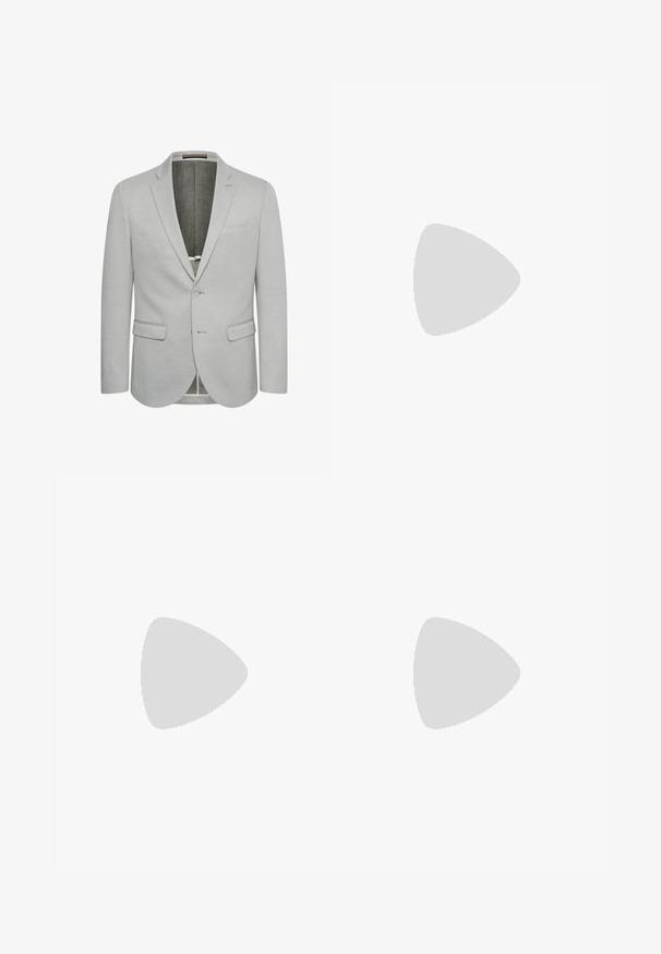 Blazer grigio chiaro con chiusura a un bottone, rever a forma di notched e due tasche anteriori. Tessuto testurizzato e interno parzialmente foderato.; Camicia azzurra a maniche lunghe con colletto classico, orlo dritto e una trama sottile. Presenta una chiusura centrale con bottoni.; Pantaloni in lino verde oliva con piega frontale, dotati di chiusura con bottone e una fodera a quadretti a contrasto nella cintura.; Mocassini sintetici neri con una spessa cucitura frontale, soletta imbottita e suola piatta in gomma; design elegante con dettagli minimi.