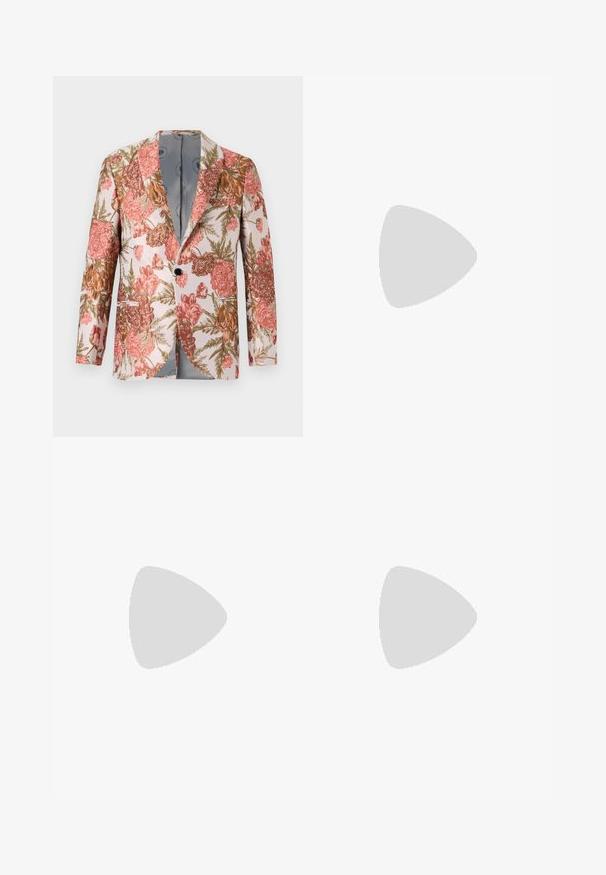 Blazer floral avec un fond clair, arborant des fleurs épanouies roses, oranges et vertes. Fabriqué à partir d'un tissu texturé avec un seul bouton.; Ensemble de cinq t-shirts en noir, blanc et bleu marine. Tissu en coton, manches courtes, design col rond et texture unie sans motifs.; Pantalons noirs à motif floral jaune profond, avec une texture lisse et une coupe ajustée. Taille standard et coupe droite.; Mocassins en cuir noir avec une finition lisse, un bout arrondi et une petite flèche décorative. Dotés d'un petit talon empilé et d'un détail de marque subtil.