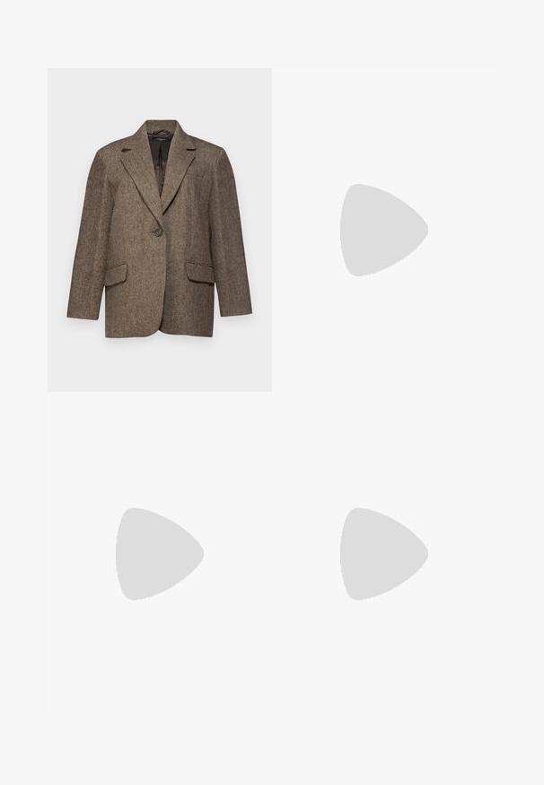 WEEKEND MaxMara PISTOIA - Σακάκι - marrone scuro; Filippa K BRAID - Πουλόβερ - black; Μαύρο παντελόνι φτιαγμένο από λείο ύφασμα με ψηλή μέση, φαρδιές γάμπες, πλάγιες πιέτες και κλασσικές θηλιές ζώνης. Δεν υπάρχουν ορατές πλαϊνές τσέπες.; Μαύρη δερμάτινη μπότες αστραγάλου με μυτερή μύτη και κομψό σχέδιο. Διαθέτει χαμηλό τακούνι και φερμουάρ στο πίσω μέρος. Λείο υφή.