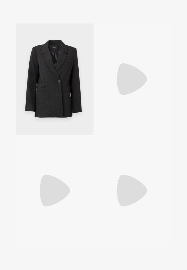 Blazer de botão único cinza escuro com lapelas notch, mangas longas, bolsos com aba e forro interno suave.; Três camisetas de manga longa empilhadas: preta, cinza e branca. Cada uma tem um decote redondo e um design cropped, feitas de um tecido leve e suave.; Leggings pretos em flare feitos de um tecido elástico. Apresentam uma cintura larga e uma textura suave, com um silhueta ajustada que se alarga na bainha.; Ténis Adidas Campus cinza com riscas pretas e atacadores brancos a flutuar acima de um parapeito de cimento, com escadas ao fundo.
