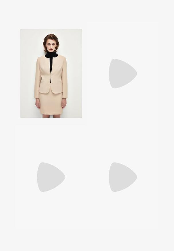 Blazer beige su misura con scollatura arrotondata, spalle strutturate e gonna coordinata a lunghezza ginocchio, indossato sopra un dolcevita nero.; Polo bianco realizzato in cotone testurizzato, con colletto classico, chiusura a tre bottoni e un piccolo logo Lacoste sul petto.; Tessuto a motivo houndstooth blu e blu chiaro con un design a maglia testurizzata, caratterizzato da una finitura liscia e un aspetto morbido.; Scarpa slingback in pelle sintetica bianca con punta affusolata, dettaglio in oro e tacco a blocco. Presenta una cintura regolabile e un design con ritagli.; Occhiali da sole rotondi con montatura in metallo dorato, lenti con gradiente marrone, dettagli in plastica trasparente ai lati e astine a motivo marrone.; Orologio quadrato in metallo argento e oro con un quadrante grigio chiaro, tre subdials e dettagli dorati. Presenta un bracciale testurizzato con un design bicolore.