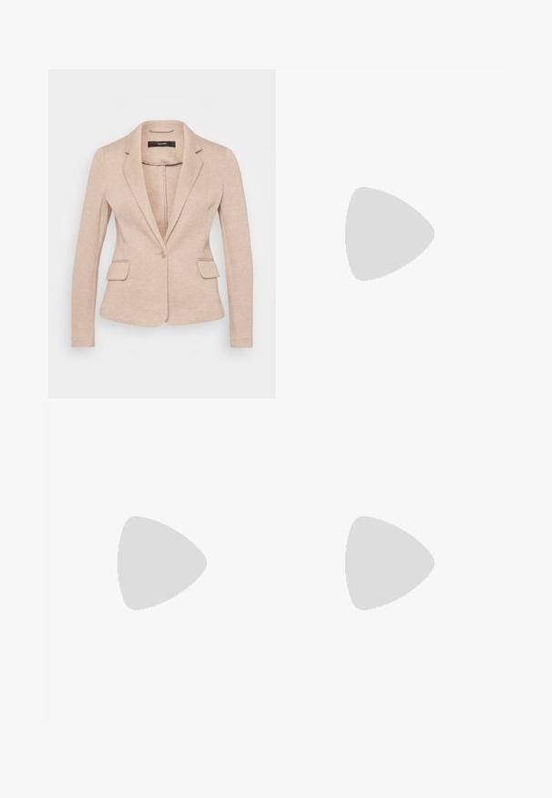 Blazer beige avec revers crantés, fermeture à un bouton et deux poches frontales. Fabriqué en un tissu doux et texturé avec une coupe ajustée.; T-shirt en coton noir, à manches courtes, col ras du cou, coupe décontractée, texture lisse, design simple, sans motifs ni accents.; Pantalons larges noirs avec une taille élastique. Fabriqués à partir d'un matériau texturé, ils présentent une coupe ample et droite des hanches à l'ourlet.; Espadrille en suede gris avec une semelle en jute tissé, un bout en forme d'amande et des détails de couture minimalistes. Texture lisse avec un design plat.