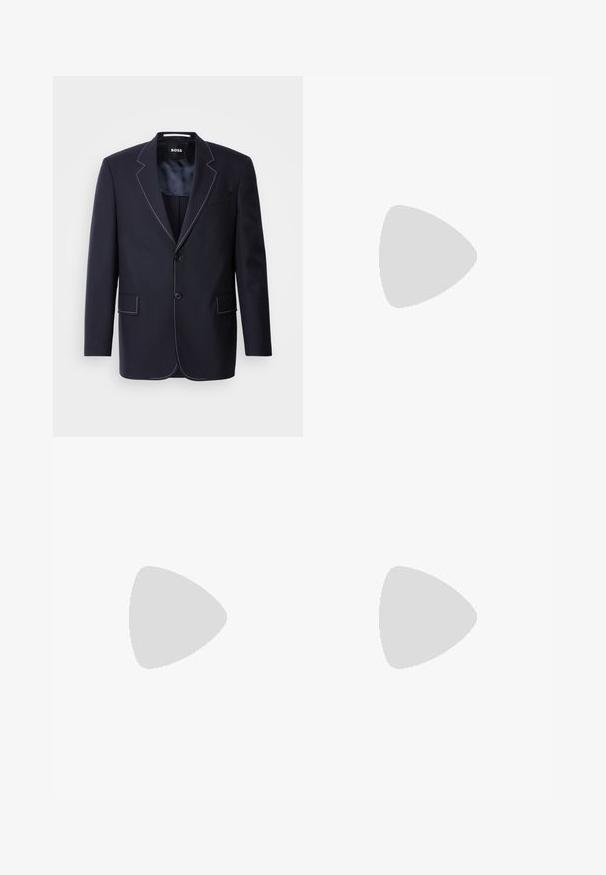 Tumesinine bleiser, mis on valmistatud kangast, millel on kontrastsed valged tikandid krae ja servade ääres, kaks eesmist taskut ja ühe nööbiga kinnitamine.; Musthave muströid ja pehmest materjalist must turtleneck, millel on pikad varrukad ja tihe istuvus. Ribaga ääris allservas ja vöökohal. Lihtne disain.; Heledat hallid kohandatud püksid tekstuurse kangaga, millel on üks tagatasku ja puhas õmblus.; Must beemel levalis kingad ümarate varvastega, sileda pinnaga, minimaalsete õmblustega ja madala kummist kontsaga. Logo kontsa peal.