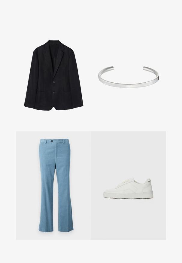 Marineblauwe linnen blazer met een twee-knops voorkant, met een revers, twee voorkruiszakken en knoopmanchetten voor een slanke silhouet.; Marineblauwe polo shirt van gebreide stof, met een klassieke kraag, korte mouwen en een placket met drie knopen en een gladde textuur.; Lichtblauwe, uitlopende broek met een soepele textuur, voorzakken en een enkele knoopsluiting met riemlussen.; Witte leren sneaker met een gladde afwerking, ronde neus, platte veters en een gestructureerde zool. Kenmerkt zich door een subtiel logo op de hiel.; Zilveren metalen armband met een gladde, matte afwerking. Heeft een open ontwerp met afgeronde randen, waardoor de maat verstelbaar is.