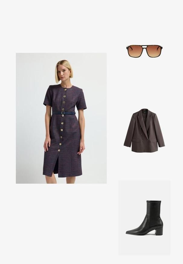 Ruskea kaksirivinen bleiseri, jossa on sahalaitapeli, kaksi etutaskua ja nappikoristeet, valmistettu sileästä, teksturoidsesta kankaasta.; Nainen, jolla on lyhyet vaaleat hiukset, pukeutuneena polven pituiseen, lyhythihaiseen purppuramekkoon, jossa on kultanappisia yksityiskohtia ja laivastonsininen vyö, seisoo yksinkertaista taustaa vasten.; Mustat nilkkurit, jotka on valmistettu sileästä nahasta, kärjessä on terävä muoto, paksu korko ja selkeästi kohoavat ompeleet yläreunassa.; Sunglasses dengan motif kura-kura dengan bingkai persegi panjang, lensa gradasi coklat, dan aksen perak yang khas di jembatan.; Mustat mokkavaatteet, joissa on kaksinkertaiset yläkahvat, jämäkkä muotoilu, näkyvät sauman yksityiskohdat ja tilava siluetti monipuoliseen käyttöön.