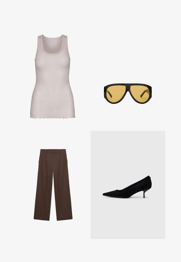 Béžový blejzer vyrobený z hladkej látky. Má klopový golier, dve predné vrecká a dva gombíky. Čisté línie a štruktúrovaný dizajn.; Svetloružový tielko vyrobené z hladkej tkaniny. Má okrúhly výstrih, široké ramienka a mierne zaoblený lem.; Hnedé široké nohavice vyrobené z hladkej látky, s vysokým pásom, prednými záhybmi a dvoma bočnými vreckami.; Čierne semišové lodičky s špicatou špičkou a úzkym, nízkym opätkom. Hladká textura s elegantným dizajnom, bez viditeľných kovových súčiastok.; Slnečné okuliare s elegantným čiernym plastovým rámom a žltými tónovanými sklami, s výrazným uhlovým tvarom a širokými spánkami pre zvýšenú ochranu.