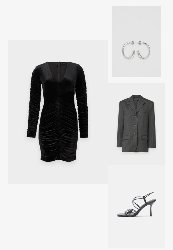 Tumši pelēks pinstripe žakets ar izgrieztām atlokām, trīs priekšējām pogām, divām priekšējām kabatām un vienu krūšu kabatu. Gluda auduma tekstūra.; Melna samta kleita ar garām pūkainām piedurknēm, dziļu V veida kakla izgriezumu un krokām priekšpusē. Aizmugurējā daļā ir rāvējslēdzējs. Gluda tekstūra.; Melnas augstpapēžu sandales ar plāniem siksniņām un mezgla dizainu, gluda kvadrātveida purngalu un elegantu stiletto papēdi.; Gaiši pelēka metāla rokassoma ar ķēdes siksnu, rotāta ar mazām apaļām metāla kniedēm un trīsstūra zīmola logo.; Sudraba riņķveida auskari ar gludu, spīdīgu apdari. Apaļas formas, viegla dizaina, ar aizdari uz stieples.