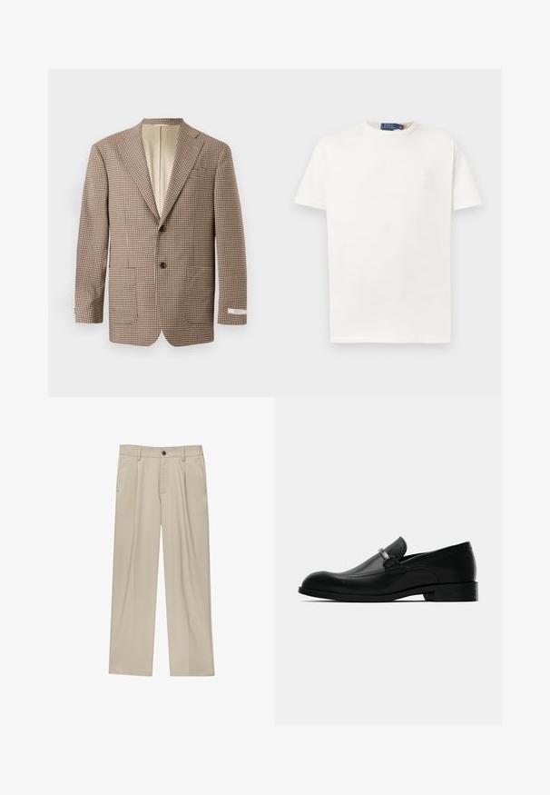 Brun och krämrandig kavaj med slagkrage, två framfickor och tvåknapplåsning, med en beige foder.; En enkel vit t-shirt med kort ärm och rund halsringning, med en diskret broderad logotyp på vänster bröst och en märkesetikett i kragen.; Beiga byxor med rak passform, utrustade med en enda svart knapp, bältesöglor och sidofickor. Slät tygkänsla och minimalistisk design.; Svart läder herresko i loafer-stil med metallspänne, låg klack och märkessula, visad från sidan på en vit bakgrund.