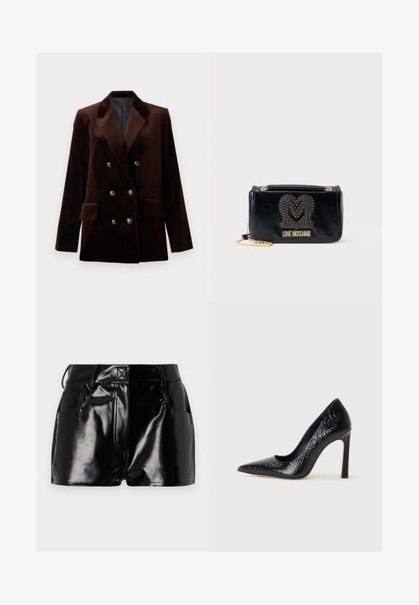 Blazer doppio petto in velluto marrone con bottoni in metallo dorato, rever a lancia e due tasche frontali. Texture liscia e design strutturato.; Canottiera grigia a coste con design aderente, ampie aperture per le braccia e scollatura arrotondata. Realizzata in morbido tessuto di cotone con una texture liscia.; Shorts neri e lucidi realizzati in materiale sintetico. Presentano una vita aderente, passanti per la cintura e tasche frontali con evidenti dettagli di cucitura.; Scarpa nera con punta a punta alta in pelle di coccodrillo, caratterizzata da un design elegante, alto tacco a spillo e interno nero liscio.; Borsa a tracolla in ecopelle nera con catena. Presenta un cuore borchiato e il logo "LOVE MOSCHINO" in oro. Forma rettangolare.