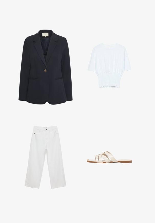 Marineblazer mit Reverskragen, einem Knopfverschluss, zwei Fronttaschen und einer glatten Textur. Futter im Inneren.; Weißes T-Shirt mit kurzen Ärmeln, lockerer Passform und gerafftem Stoff an der Taille. Aus weichem, leichtem Material gefertigt.; Weiße Jeans im weit geschnittenen Design aus Denim mit hoher Taille, ausgestattet mit fünf Taschen und Metallbeschlägen. Glatte Textur, keine sichtbaren Muster.; Flache Sandalen mit einer honigfarbenen Gummisohle, gestaltet mit drei überlappenden weißen Lederriemen und einem kleinen Schleifendetail in der Mitte.