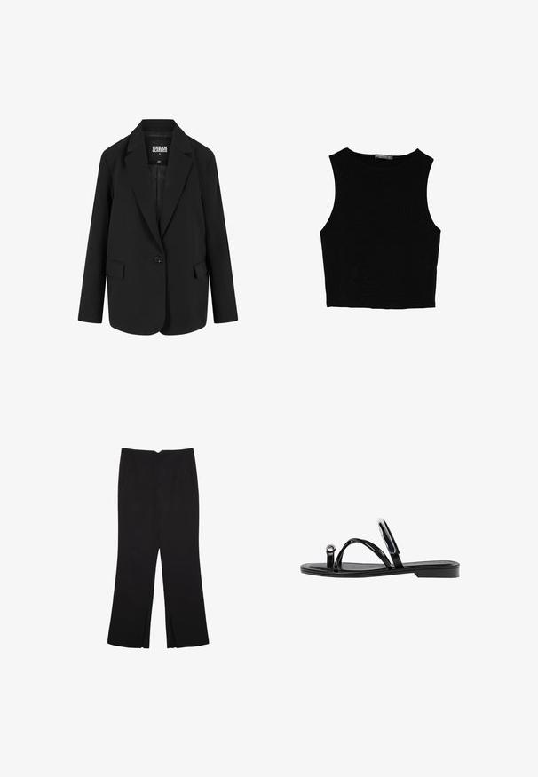 Černý blejzr se strukturovaným designem, jedním zapínáním na knoflík, klopovými límci a dvěma předními kapsami. Vyrobeno z hladké tkaniny s přiléhavým střihem.; Černý bezsleeve crop top vyrobený z hladké tkaniny, s kulatým výstřihem a čistým, jednoduchým designem bez vzorů nebo kovových doplňků.; Černé kalhoty s rovným střihem, s předními kapsami a bočními rozparky na lemu. Vyrobené z jemné, hladké tkaniny. Vhodné na různé příležitosti.; Černé ploché sandály s lesklým povrchem, třemi tenkými popruhy a kulatým kovovým detailem na špičce. Elegantní design s minimálním podpatkem.