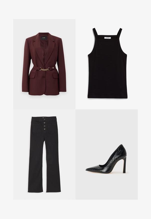 Burgunderfarbener Blazer mit taillierter Passform, zwei Fronttaschen, einem Knopfverschluss und Akzenten einer goldenen Kette. Geeignet für formelle Anlässe.; Schwarzes Tanktop mit dünnen Spaghetti-Trägern, aus geripptem Stoff, mit geradem Schnitt und einem Etikett am Hals, auf dem "IVY OAK" steht.; Schwarze, ausgestellt geschnittene Jeans aus Denim mit hoher Taille, fünf Taschen und einem frontalen Knopfverschluss mit vier Metallknöpfen.; Schwarzer, spitz zulaufender High Heel mit Krokodilleder-Struktur, elegantem Design, hohem Stiletto-Absatz und glattem schwarzen Innenraum.