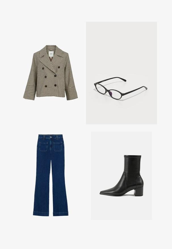 Dvojřadé zkrácené sako v hnědé, černé a bílé kostkované vzoru. Má velké knoflíky a klopový límec; je vyrobeno z texturované látky.; Bílý krátký rukáv tričko vyrobené z bavlny. Má kulatý výstřih a volný střih. Hladký materiál bez viditelných vzorů nebo akcentů.; Džínové zvonové kalhoty v tmavě modré barvě s hladkou strukturou, pěti kapsami a zapínáním na knoflík v pase.; Černé kožené kotníkové boty s hladkým povrchem, špičatou špičkou, blokovým podpatkem a výrazným vyvýšeným šitím na horním okraji.; Černé plastové brýle oválného tvaru, vybavené průhlednými čočkami a jedním fialovým akcentem na levé čočce. Elegantní, minimalistický design.; Černá kožená kabelka obdélníkového tvaru, zlaté kování, přední klopa a kulatý akcent loga. Obsahuje jediný nastavitelný popruh.