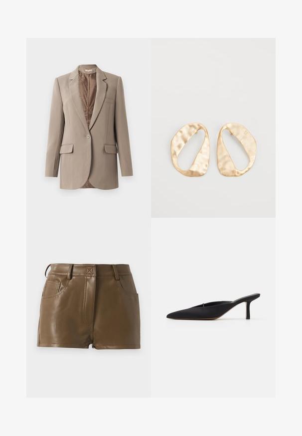 Beige blazer gemaakt van zachte stof, met een notch-kraag, enkele knoopsluiting en twee voorzakken, met een contrasterende bruine voering.; Wit T-shirt met lange mouwen, gemaakt van ribgebreide katoen, met een ronde halslijn en een rechte zoom. Eenvoudig ontwerp zonder patronen of accenten.; Bruine faux leren shorts met een fitted ontwerp, tailleband met riemlussen, zijzakken en zichtbare stikdetails.; Zwarte muiltje met spitse neus en een strak ontwerp, gemaakt van gladde stof, met een slanke hak en open achterkant voor gemakkelijk aan- en uittrekken.; Een paar onregelmatig ovale, gouden metalen oorbellen met een gestructureerd, lichtgehamerd oppervlak op een witte achtergrond.