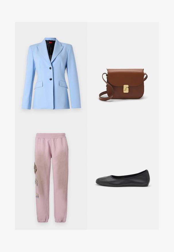 Jasnoniebieska marynarka z wywiniętym kołnierzem, dwoma przednimi kieszeniami i czarnymi guzikami. Podszewka z subtelnym wzorem. Dopasowany krój.; Biała koszulka krótki rękaw wykonana z materiału prążkowanego. Okrągły dekolt, regularny krój i subtelne detale szwów. Bez wzorów ani grafik.; Różowe dresy z elastycznym pasem, zdobione dekoracyjnymi łatkami w kształcie diamentów po lewej stronie oraz elastycznymi mankietami na kostkach.; Czarne skórzane baletki z zaokrąglonym noskiem, gładką fakturą, minimalnymi przeszyciami i elastycznym designem podeszwy.; Brązowa skórzana torebka na ramię z klapką, złotymi detalami, paskiem na ramię i gładką teksturą. Kompaktowy prostokątny kształt.