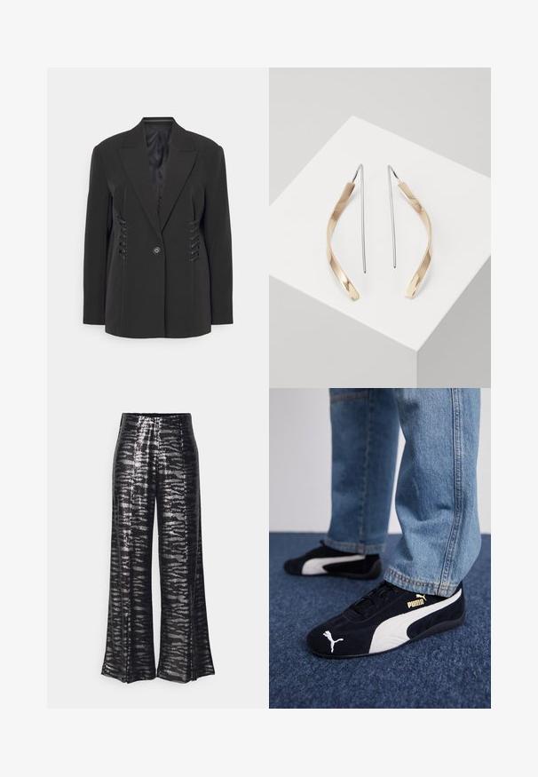 Černý blazer s ostrými klopami, zapínání na jeden knoflík a šněrovacím detailem na bocích. Má hladkou podšívku.; Bílá tričko s krátkým rukávem vyrobené z žebrované tkaniny. Kulatý výstřih, normální střih a jemné detaily šití. Bez vzorů nebo grafik.; Černé široké kalhoty s lesklou flitrovou texturou a vlnitým vzorem. Vysoký pas, splývavý střih a hladký povrch.; Černé semišové tenisky s bílými akcenty a zlatým logem. Nosené s světle modrými jeany a položené na strukturovaném modrém povrchu.; Zlaté a stříbrné visací náušnice s zakřiveným, protáhlým tvarem. Lesklý povrch s hladkou strukturou a minimalistický design.