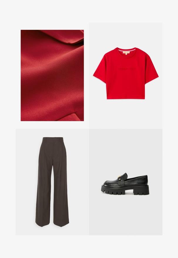 Roter Textilstoff mit glatter Oberfläche, der einen subtilen Glanz zeigt. Das Material wirkt leicht und leicht biegsam mit dezenten Mustern.; Rotes cropped T-Shirt aus Baumwolle, mit einem gerippten Rundhalsausschnitt und dem eingeprägten "MICHAEL KORS" Logo auf der Vorderseite. Kurze Ärmel.; Dunkelbraune weite Hose mit hoher Taille, die über sorgfältig gebügelte Falten, eine glatte Textur und eine taillierte Passform verfügt.; Schwarze Lederloafers mit einer klobigen Sohle, die an der Vorderseite ein goldfarbenes Akzent und eine glatte Oberfläche aufweisen. Klobiges Profil-Design auf der Sohle.