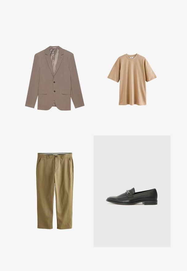 Lichtbruine blazer van textuurstof, met twee voorkepten, een sluiting met één knop en een satijnen binnenvoering.; Korte mouwen beige t-shirt van katoen met een ronde hals en een ontspannen pasvorm, met een gladde textuur en zonder patronen of accenten.; Khaki chino's van een katoenmix, uitgerust met twee zijzakken, een knoopsluiting, rechte pijpen en een gladde textuur.; Zwarte leren instapper met een gladde afwerking, voorzien van een gestikt ontwerp en een decoratieve metalen kettingaccent over de wreef. Platte hak.