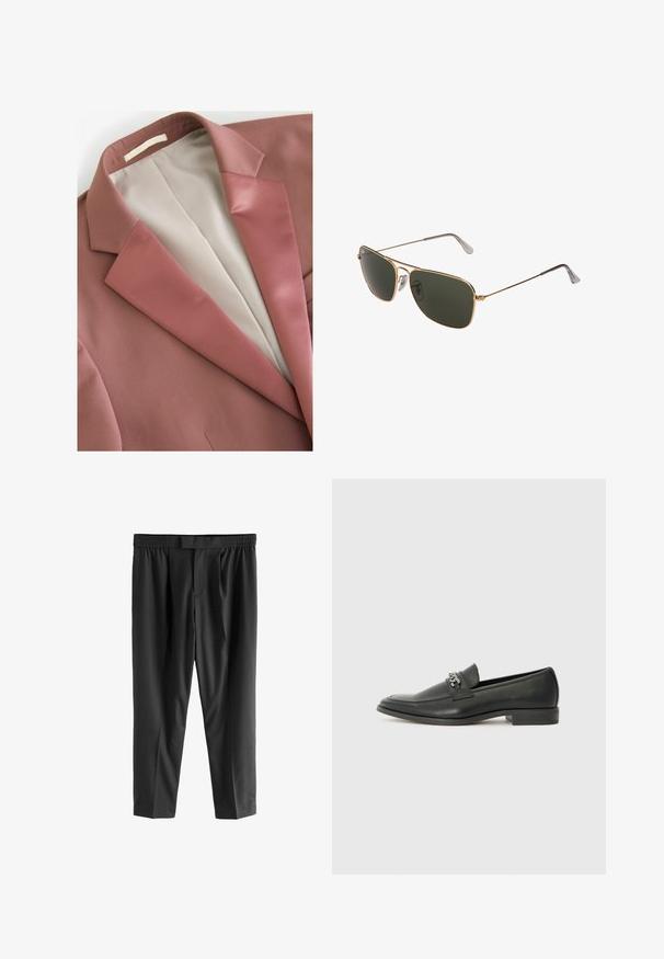 Rozsdabarna blézer sima textúrával, selyemgallérral és krémszínű béléssel. Egyszerű dizájn, látható minták vagy fémalkatrészek nélkül.; Fekete pamut póló rövid ujjú, kerek nyakkivágással és testhez álló szabással, világos nadrággal párosítva. Sima textúra.; Next REGULAR FIT -CHECK SMART - Vászonnadrágok - black; Fekete bőr loaferek sima felülettel, varrott mintával és díszítő fém lánccal a cipő elején. Lapos sarok.; Aranyszínű fémből készült pilóta napszemüveg, nagy sötétzöld lencsékkel, vékony kerettel és áttetsző orrpárnákkal a kényelem érdekében.