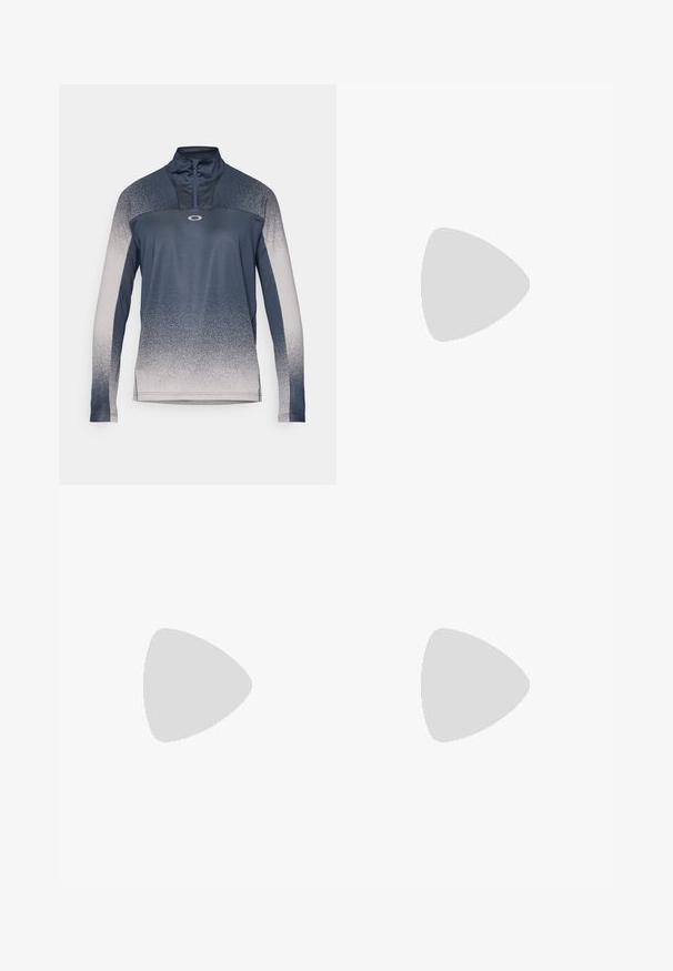 Langærmet sportstøj, med en halv-zip krave, gradient farve fra navy til lys grå, glat stof og et emblem på brystet.; Hvide atletiske shorts lavet af letvægtsstof med elastisk talje, der har to sidelommer og et lille sort logo på kanten.; Hvide og sølvcykelsko med en mesh-overdel, teksturerede detaljer, justerbare stropper og en gummisål for greb og stabilitet.; Klare sikkerhedsbriller med en letvægts, gennemsigtig stel og grå accenter. Har et omsluttende design og justerbar næsepude.