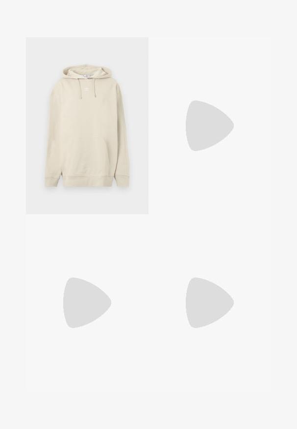 Beeži kapuutsiga pusakott puuvillast, millel on ees tasku, soonikkoes varrukasäär ja väiksem valge logo rinnal. Pehme tekstuur.; Valge lühike topp mina rohelise äärega ja ees suure mintroheline hibiskuse lille graafikuga, mille all on käsitsi kirjutatud tekst.; Beezikad laiad denimpüksid kõrge taljega, millel on ees nupp ja luku sulgemine, vöölapid ja küljetaskud. Pehme tekstuur.; Valged nahast tossud kollaste aksentidega, kolme triibuga ja kummist tallaga. Omavad ümarat nina ja tekstuuriga keelt.