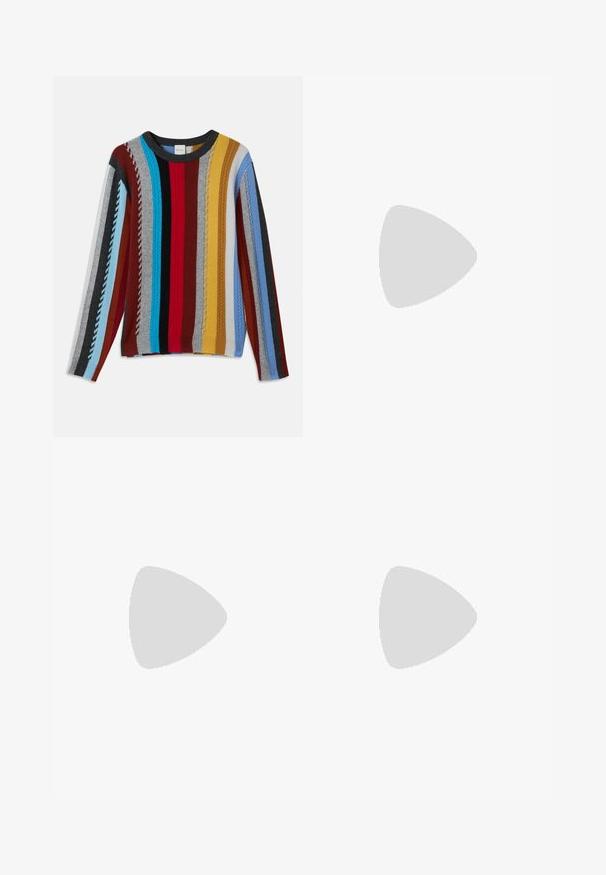 Megzta megztinis su daugiaspalvėmis vertikaliomis juostelėmis raudonos, mėlynos, pilkos, geltonos ir juodos spalvų, su tekstūruotu riešutu ir apvaliu iškirpimu.; Kamufliažo rašto šortai žaliai, oranžiniai ir juodi. Pagaminti iš minkštos medžiagos, su elastinga juosmens juosta ir reguliuojama raišteliu.; Baltos sportbačiai su zomšos akcentais, apvaliu nosiu, plokščiais raišteliais ir kreminės spalvos guminiu padu. Ant kulno yra žalia ženklinimo detalė.; Juodas odinis petinis krepšys su lygiu paviršiumi, stačiakampio formos ir ilga petine juosta; viduryje yra mažas baltas logotipas.