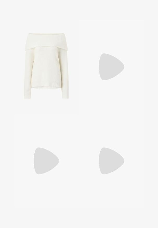 Schulterfreier weißer Strickpullover mit geribbelter Textur, langen Ärmeln und entspannter Passform. Mit weitem, umgeschlagenem Kragen und gerippten Bündchen.; Brauner Satin-Midirock mit glatter Textur, tailliertem Schnitt und geradem Silhouette, der einen subtilen Glanz aufweist und keine sichtbaren Muster hat.; Schwarze Leder-Ballerinas mit einer runden Zehenform und einem kleinen Schleifendetail auf der Vorderseite. Glatte Textur und flache Sohle.; Schwarz lackierte Handtasche mit Krokodilstruktur, goldfarbenen Hardware, einem oberen Griff und einem abnehmbaren Schulterriemen. Rechteckige Form mit Klappenverschluss.