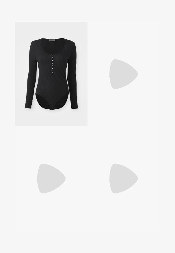 Long-sleeve black bodysuit in a soft, lightweight fabric. Features a scoop neckline and a button-up front with six white buttons.; Black wide-leg trousers made of soft fabric with an elastic waistband. Features a straight cut and side slits for added ventilation.; Black slingback heeled shoes with a pointed toe, smooth leather material, and a sleek, minimalistic design. High stiletto heel.; Black and beige patterned handbag with a rectangular shape, featuring a crosshatch design, a zip closure, and a detachable black strap.