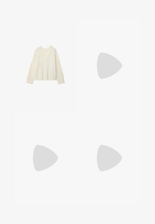Maglione a V, di colore crema, con texture a costine, dalla vestibilità ampia e maniche lunghe. Materiale morbido, lunghezza cropped, con un delicato motivo a maglia.; Jeans in denim blu con taglio dritto, lavaggio sbiadito, tasche anteriori e zip. Presentano bordi puliti e nessuna usura visibile.; Stivale alla caviglia bordeaux lucido con un tacco spesso nero, caratterizzato da una superficie liscia e un design semplice. Nessuna chiusura visibile o motivo.; Borsa tote in pelle marrone con texture liscia, design con apertura superiore e due spallacci. Presenta cuciture minime e nessun hardware visibile.