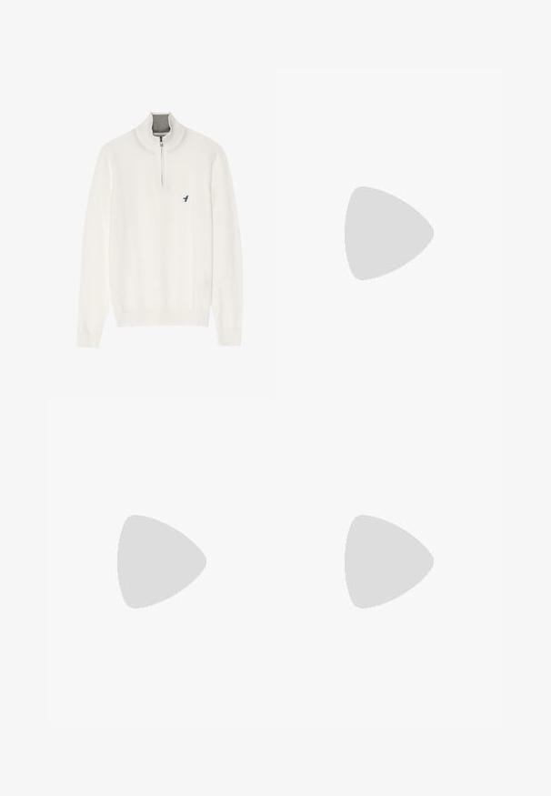 Pull en maille blanche avec un col montant, doté d'une fermeture éclair d'un quart et d'un petit logo d'oiseau bleu sur la poitrine gauche. Texture douce, poignets côtelés.; Chemise blanche à manches longues en coton avec un col boutonné, affichant un petit logo marine sur la poitrine gauche et un système de fermeture classique par boutons.; Shorts rayés beige en tissu léger. Dotés d'une taille élastique avec cordon de serrage et de poches latérales. Détails de rayures verticales.; Baskets basses blanches en cuir lisse. Dotées d'un talon en bleu marine et d'un accent rouge sur la semelle. Six œillets pour les lacets.