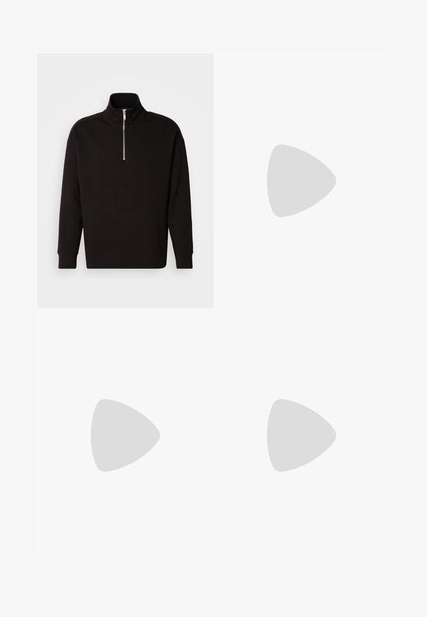 Calvin Klein Q ZIP - Sweatshirt - black; Calvin Klein Jeans MONOLOGO 3 PACK - Basic T-shirt - white/black/grey; Calvin Klein Jeans LABEL - Tracksuit bottoms - black; Calvin Klein Jeans CLASSIC CUPSOLE ZIP  - Trainers - triple bright white
