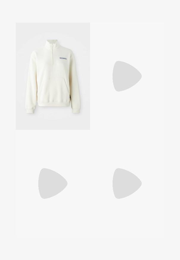 Cremfarbener Sweatshirt mit Reißverschluss am Kragen, Fronttasche, gerippten Bündchen und blauem "New Balance"-Logo auf der Brust. Weicher Stoff.; The North Face SHADOW SHORT SLEEVE  - Sport T-Shirt - white dune; Bunte Skihosen aus einem glatten, wasserabweisenden Stoff mit abstrakten Mustern in Rot, Blau, Gelb und Weiß. Enthält Reißverschlüsse und Gürtelschlaufen.; Beige-weißer New Balance Laufschuh mit gestricktem Obermaterial, dicker gepolsterter Zwischensohle und schwarzer Laufsohle, seitlich auf einem weißen Hintergrund abgebildet.