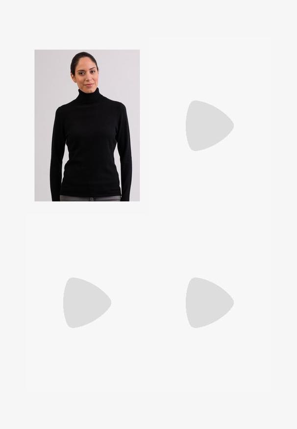 CASH-MERE CASH-MERE ROLLKRAGEN PULLOVER - Strickpullover - schwarz; Schwarze Kunstlederhosen mit geradem Beinanschnitt, ausgestattet mit zwei Vordertaschen und einer glatten, matten Textur.; Schwarze Lederstiefelette mit spitz zulaufender Zehenpartie, eng anliegendem Schaft, hochformatigem Blockabsatz und gesteppten Details an der Oberseite. Glatte Oberfläche.; Schildkrötenmuster Sonnenbrille mit dunklen Gläsern, ovaler Form und breiten Bügeln. Verfügt über eine kleine goldene Akzentuierung an der Seite. Hergestellt aus glattem Kunststoff.
