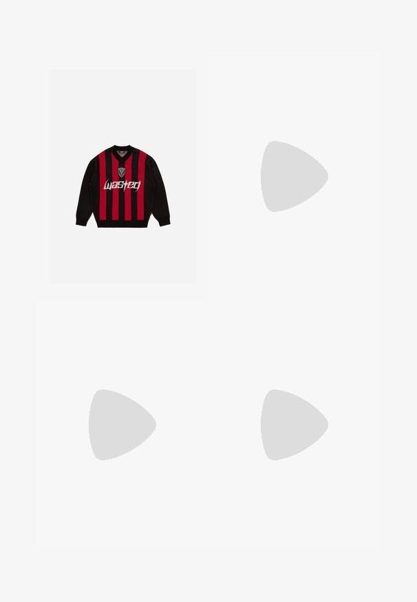 Svart og rødstripet genser med V-hals, med et logo og ordet "wasted" i hvitt, strikket tekstur og ribbestrikkede mansjetter.; EIGHTYFIVE REGULAR TAILORED PANTS - Bukse - black; Puma SUEDE XL UNISEX - Joggesko - black/white; Sorte rektangulære solbriller med mørke linser, som har et elegant design og gullfargede detaljer langs rammen. Teksturerte armer for bedre grep.