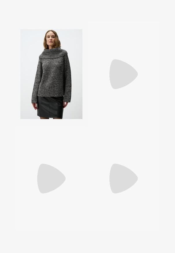 Pull en tricot épais gris foncé et noir avec un col large et replié et des manches longues, associé à une jupe en cuir noire.; Pantalons larges en simili cuir marron avec taille haute, dotés de poches avant et d'une fermeture à bouton classique. Texture lisse et finition mate.; Sandale à talon aiguille noire en cuir avec des fines bandoulières, boucle dorée et une boucle pour les orteils minimaliste sur fond blanc.; Sac bandoulière en cuir noir avec une texture lisse, de forme rectangulaire et un détail en chaîne métallique à l'avant. Sangle réglable incluse.