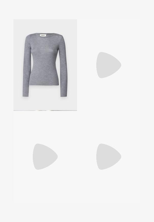 Tops à manches longues gris côtelé avec un col rond et une silhouette ajustée. Le tissu a une texture lisse et un léger éclat.; Pantalons marron à jambes droites avec passants de ceinture et fermeture à un bouton à l'avant, présentés sur fond blanc.; Chaussure plate en cuir noir avec un bout pointu et un petit talon carré. Présente une sangle décorative avec une boucle carrée pour le détail.; Sac à main en cuir noir avec une texture lisse. Dispose d'une bandoulière adjustable et d'un design élégant et minimaliste avec une fermeture éclair.