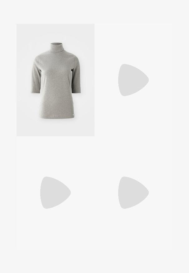 Heledest hall turtleneck-särk, millel on kolmveerand-sälguga varrukad, ribakujuline tekstuur, sirge lõige ja ümmargune äär. Küljel on väike valge logo.; Tumedates sinised laiad teksad denimpesus, kõrge vöökohaga, mis on varustatud oranžide õmblustega, viie-taskulise disaini ja nööbiga kinnitusega.; Valge madalate sokkidega jooksutoss, millel on must konts, platvormi tallad, paelad ja Calvin Kleini "CK" logo küljel.; Mustast nahkclutch, millel on ristkülikuline kuju, sile tekstuur, lame klappkinnitus ja väike käepide külgedel. Omab peenelt logo.
