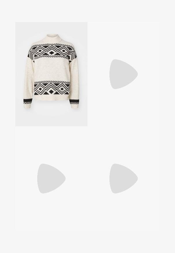 Pletený svetr v krémové barvě s geometrickými černými vzory, vysokým límcem a žebrovanými manžetami. Měkká textura s kontrastními černými pruhy.; Tři trička s dlouhým rukávem naskládaná na sobě: černé, šedé a bílé. Každé má kulatý výstřih a kratší střih z hladkého, lehkého materiálu.; Černé legíny s rozšířením vyrobené z elastického materiálu. Mají široký pás a hladkou strukturu, s přiléhavým střihem, který se na lemu rozšiřuje.; Šedý teniska Adidas Campus s černými pruhy a bílými tkaničkami plovoucí nad betonovým okrajem se schody v pozadí.