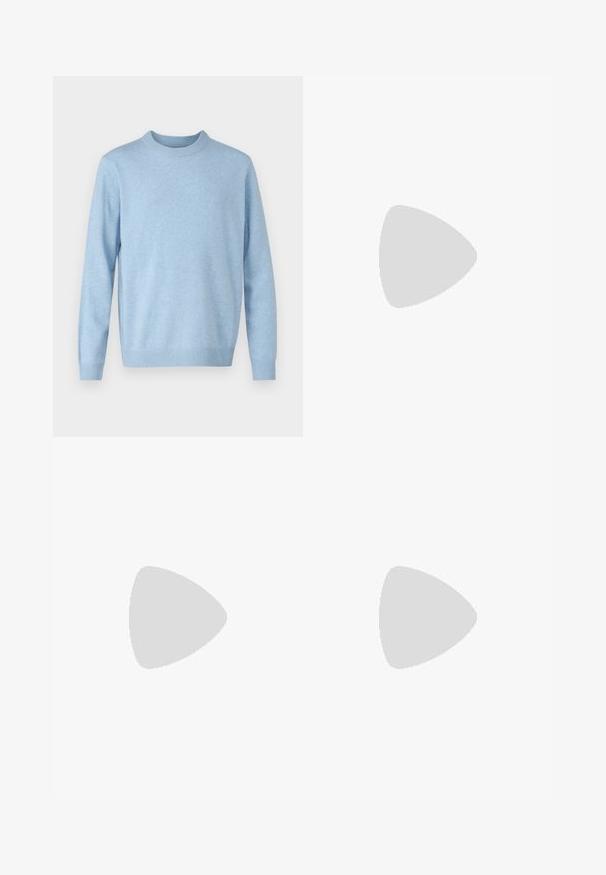 Samsøe Samsøe ISAK SWEATER - Pullover - blue; Shorts noirs en matériau léger, dotés d'une taille élastique, d'une fermeture à bouton et d'une coupe droite sans motifs.; Baskets avec une tige en cuir blanc, un bout en daim gris et trois bandes noires. Présente un logo bleu sur la languette et une semelle en caoutchouc texturée.; Lunettes de soleil carrées avec une monture en écaille de tortue marron et des verres teintés marron. Branches épaisses et design de sourcil plat.; Portefeuille en cuir noir avec une finition texturée, deux compartiments zippés, un porte-cartes rond détachable et une sangle ajustable.