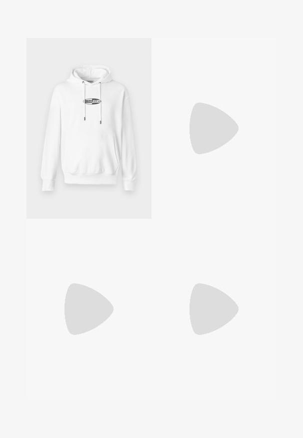 Λευκή hoodie από βαμβακερό μείγμα, διαθέτοντας μπροστινή τσέπη, κορδόνια και μαύρο λογότυπο "GUESS JEANS" στο στήθος. Κανονική εφαρμογή.; Λευκό βαμβακερό πουκάμισο μακρυμάνικο με στρογγυλή λαιμόκοψη, πλαϊνές σχισμές στο κάτω μέρος και λεία υφή, εμφανιζόμενο από πίσω.; Ανοιχτό μπλε τζιν παντελόνι με ευθεία γραμμή, πέντε τσέπες, κλείσιμο με κουμπί, ελάχιστη φθορά και αντίθετες ραφές.; Λευκό αθλητικό παπούτσι με άνω μέρος από λείο δέρμα και χαμηλό προφίλ. Διαθέτει στρογγυλεμένη μύτη, έξι τρυπούλες και υφασμένη καουτσούκ σόλα.