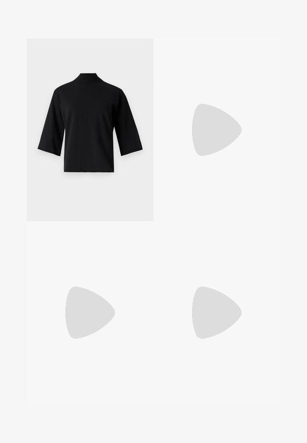Svart turtleneck topper laget av myk stoff, med trekvart ermer og en avslappet passform med en jevn tekstur. Ingen mønstre eller aksenter.; Svarte vide bukser laget av et glinsende materiale. Har knappelukking, beltestropper og frontlommer med en glatt tekstur.; Samsøe Samsøe SABRENTA  - Cowboystøvletter - black; Svart lærveske med en samlet toppdesign, som har to korte håndtak og en lang justerbar stropp. Glatt tekstur, rund form.