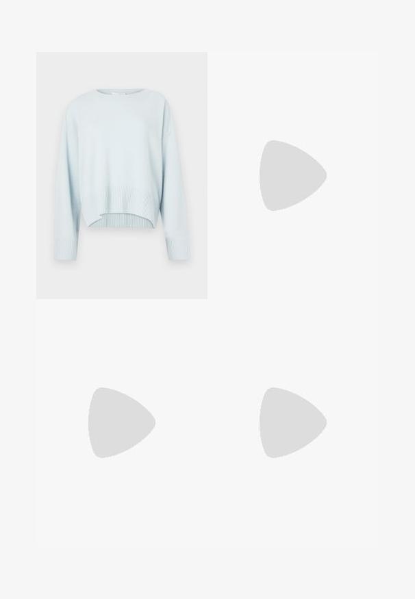 Hele sinine salliga, ümarate kaelustega, ribakujuliste varruka- ja alumiste servadega. Omab lõdva istuvust ja veidi lühenenud disaini. Pehme tekstuur.; Hele helesinine lühikese varrukaga polo särk, millel on sooniktekstuur, lame krae ja eesmine plakeering, kus on kuus sobivat nööpi.; Mustad kunstnahk püksid laia sääre lõikega, valgete õmblustega, esi-taskutega ning kuldse nupuga vöökoha juures.; Loeffler Randall LEONIE SOFT BALLET FLAT - Pahkluurihmadega baleriinad - gold; Musthave mustrip, mis tekstureeritud nahast, millel on tehe kumerusmuster, kuldse tooniga ahelrihm ja ülemine käepide, millel on logo reljeefne klapp.