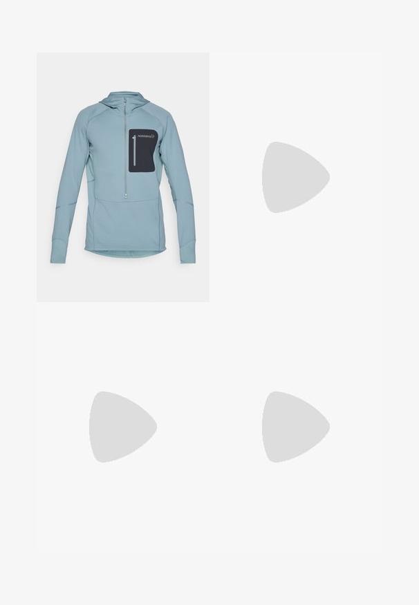 Svetlomodrý dlhý rukáv pulóver s kapucňou so zipsom a čiernou zipsovou náprsní taškou. Vyrobený z textúrovanej tkaniny so šitými detailmi.; Biela košeľa s dlhým rukávom a okrúhlym výstrihom, textúrovaná látka, čierne logo na ľavom pleci a nenápadné značkovanie na spodnej časti.; Ľahké, šedé športové nohavice s čiernymi akcentmi. Elastický pás, sťahovanie pomocou šnúrky, zúžený strih nohavíc a bočné vrecká.; Hnedé vodoodolné tenisky s textúrovaným zvrškom, perforovanými detailmi, čiernou oporou päty a šedou gumovou podrážkou. Šnúrky sú ozdobené kovovými koncami.