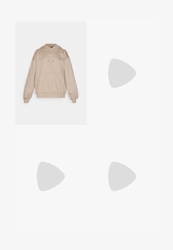 Felpa beige con cappuccio realizzata in tessuto morbido, dotata di tasca a marsupio, cappuccio regolabile con laccetto e semplice logo frontale. Vestibilità rilassata.; Top sportivo nero con un motivo grigio che vortica, dotato di scollatura a barca e design a racerback. Realizzato in tessuto a maglia testurizzato.; Shorts atletici in camouflage nero e grigio con un design aderente, texture morbida e logo Adidas stampato in bianco sul lato destro inferiore.; Scarpa sportiva in bianco e nero con tomaia in rete, presenta tre strisce bianche, una suola prominente etichettata "LIGHTSTRIKE PRO" e un design snello.; Occhiali da sole con montatura grigia traslucida, lenti colorate e design angolare. Presentano un pezzo nasale distintivo e astine di un grigio scuro texturizzato.