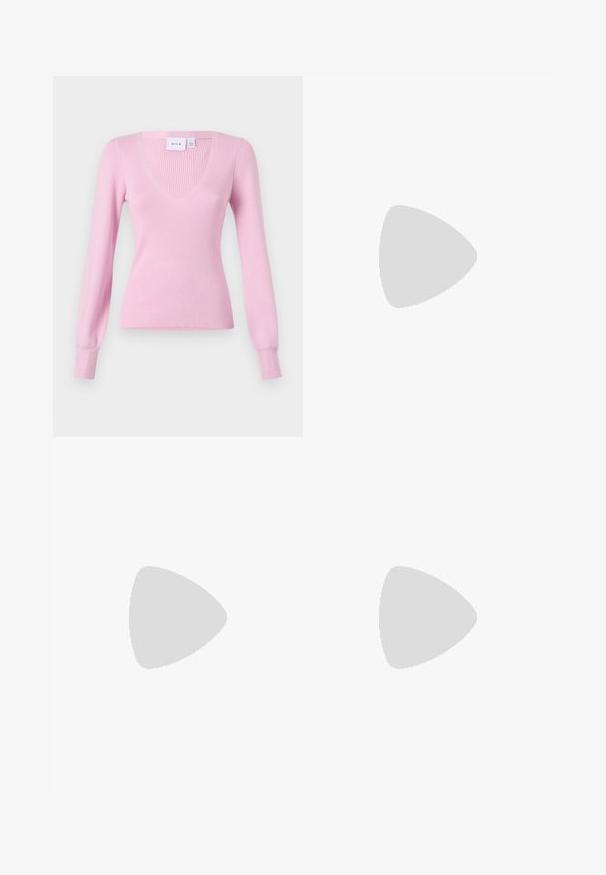 Rožinė ribota megzta palaidinė su ilgomis rankovėmis ir giliu V formos iškirpimu. Turi prigludusias rankogalius ir tekstūruotą apdailą, tinkama kasdieniam dėvėjimui.; Juodos plačios kelnės iš denimo, turinčios struktūruotą juosmenį, diržo kilpas ir priekines kišenes. Lygus paviršius su klasikinio dizaino elementais.; Juodos lakuotos odinės šlepetės su smailiu pirštu ir geometriniu bloko kulnu. Turi elegantišką, minimalistinį dizainą ir lygų paviršių.; Juodas odinis krepšys su išlenkta forma, nuimamu dirželiu ir auksiniais detalėmis. Krepšys turi kilpą su sagtimi.